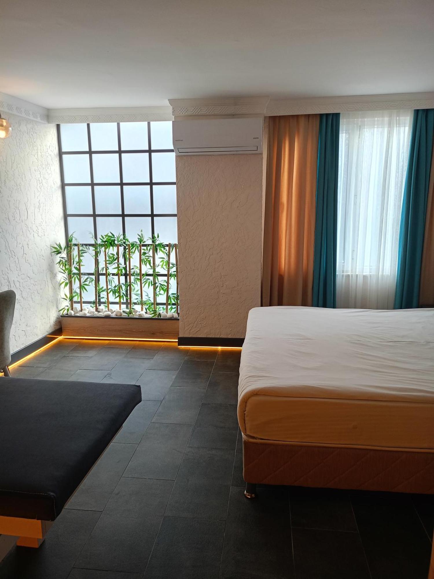 Privado Hotels Antalia Esterno foto